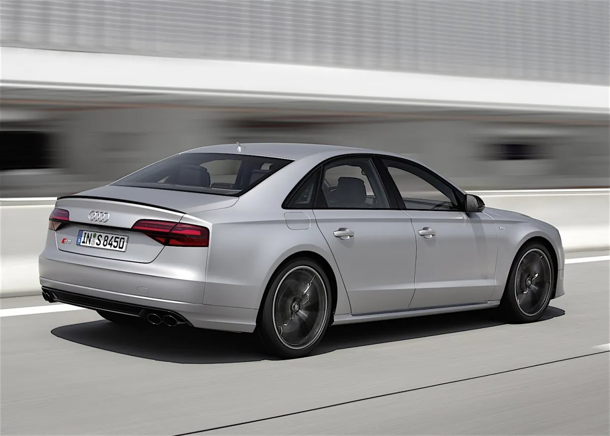 Audi S8 Plus
