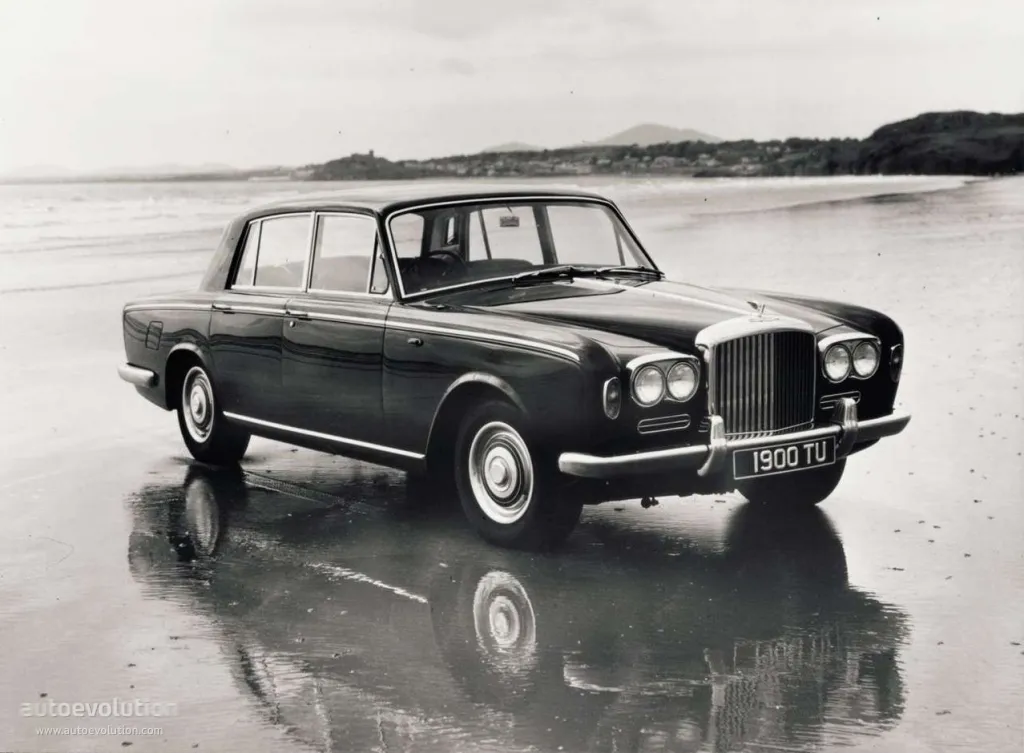 Bentley T1 Saloon