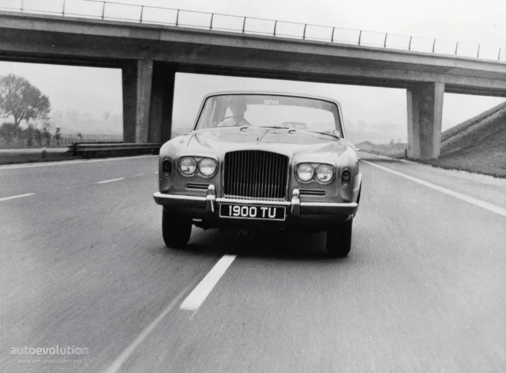 Bentley T2 Saloon