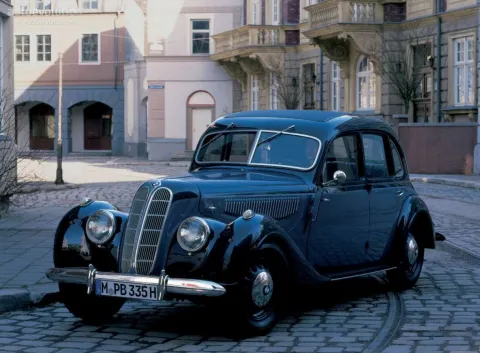 BMW 335