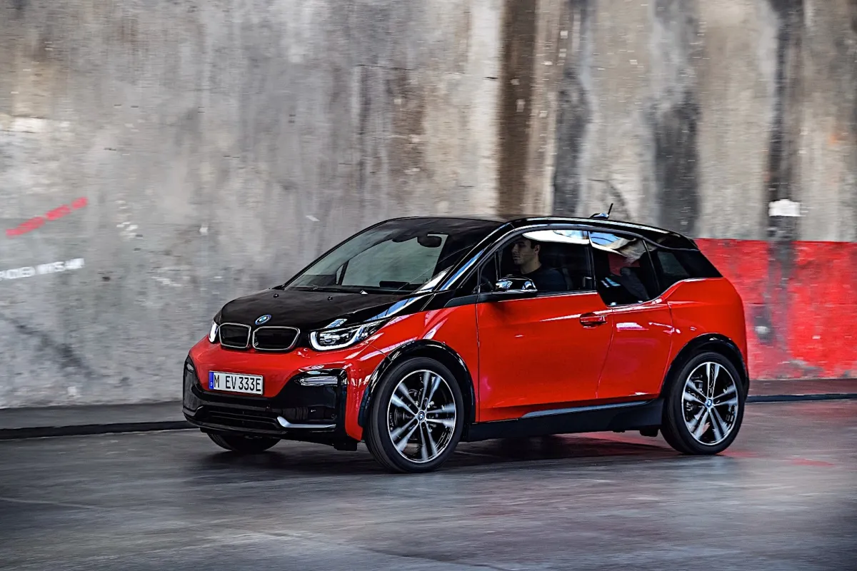 BMW i3s