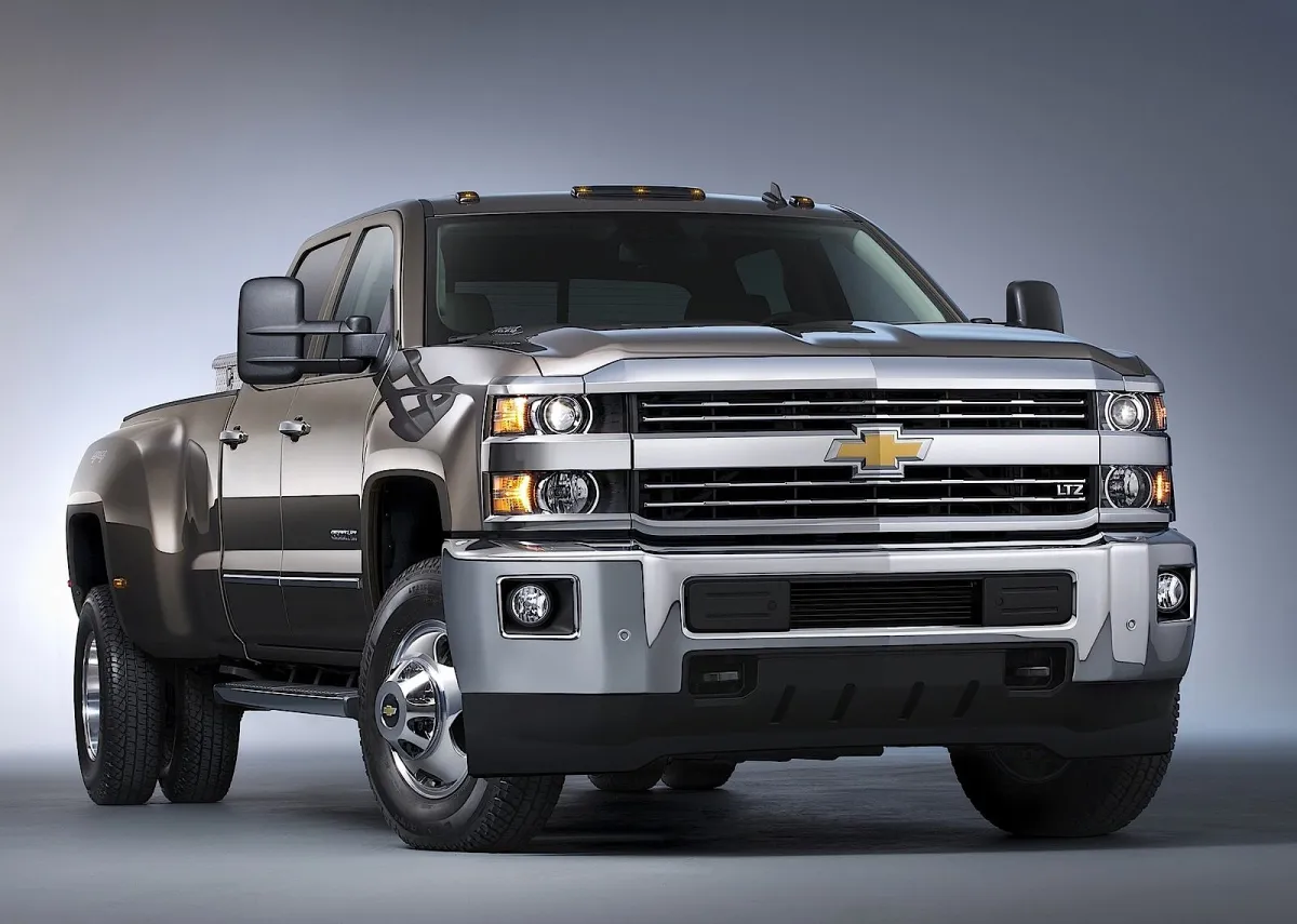 Chevrolet Silverad 3500HD Crew Cab
