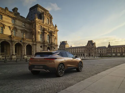 DS Automobiles DS 4