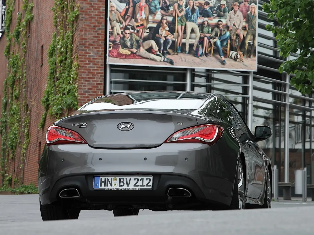 Hyundai Genesis