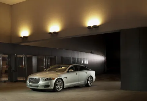 Jaguar XJ