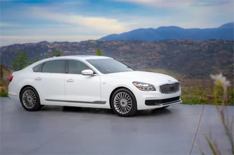 Kia K900/K9