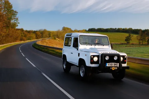 Land Rover Defender 90