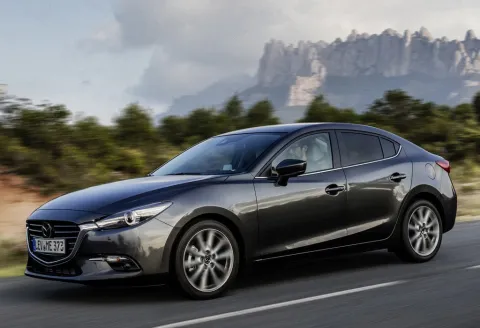 Mazda 3 / Axela Sedan
