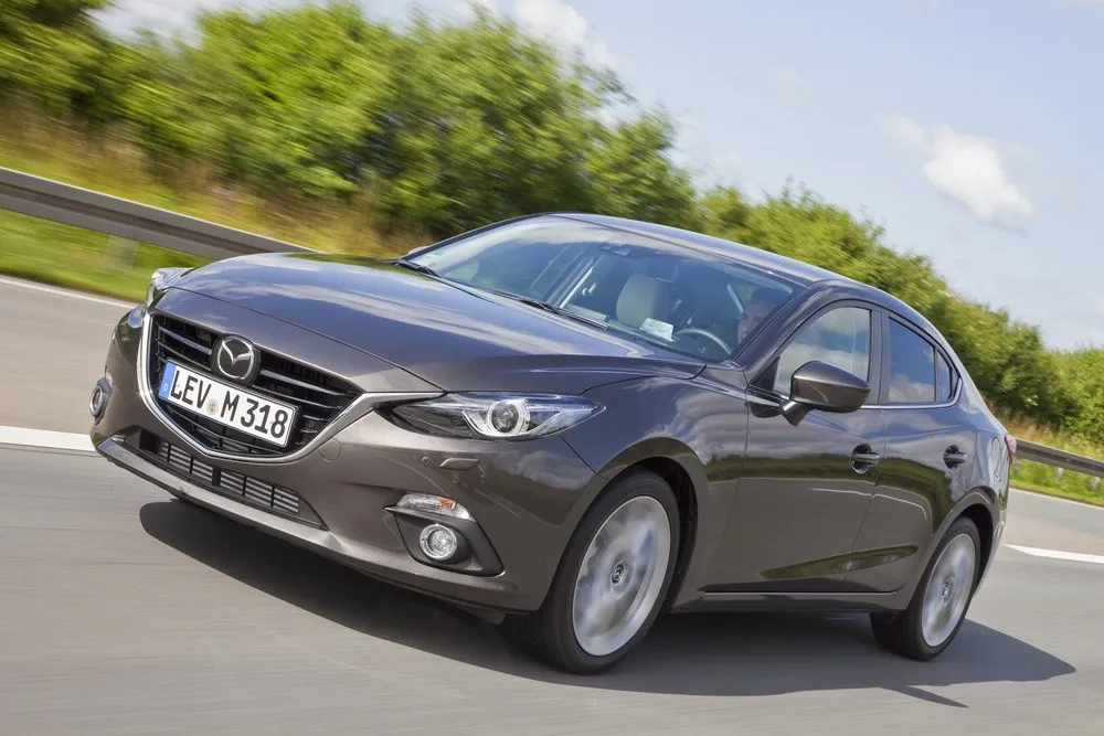 Mazda 3 / Axela Sedan