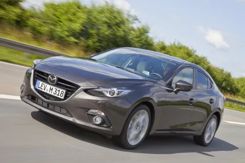 Mazda 3 / Axela Sedan