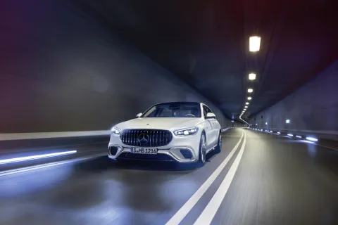Mercedes-AMG S63 E Performance