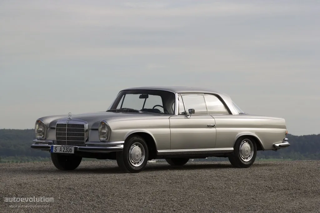 Mercedes-Benz 220 SE Coupe