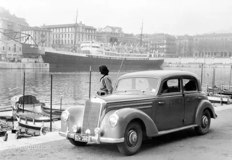 Mercedes-Benz Typ 220 (W187)
