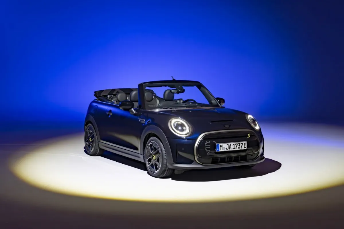 Mini Cooper SE Convertible
