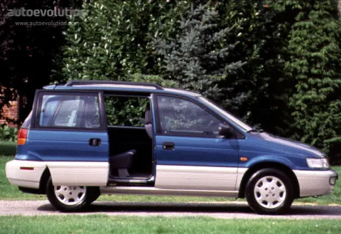 Mitsubishi Space Runner