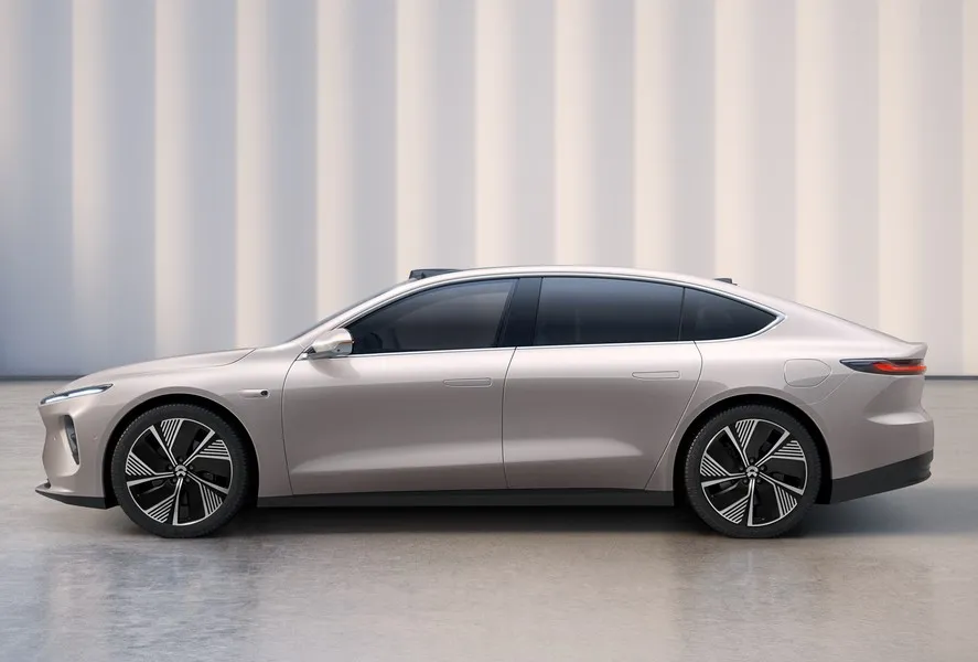NIO ET7