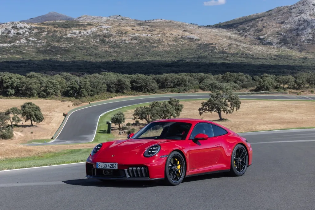 Porsche 911 Carrera 4 GTS