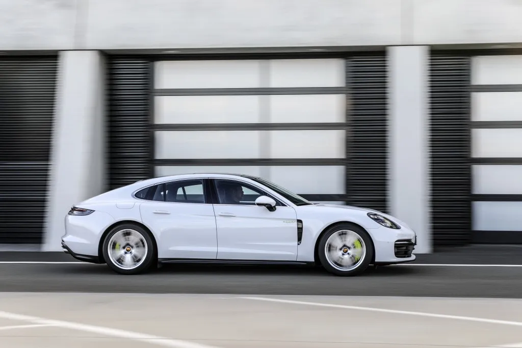 Porsche Panamera 4S E-Hybrid (971)