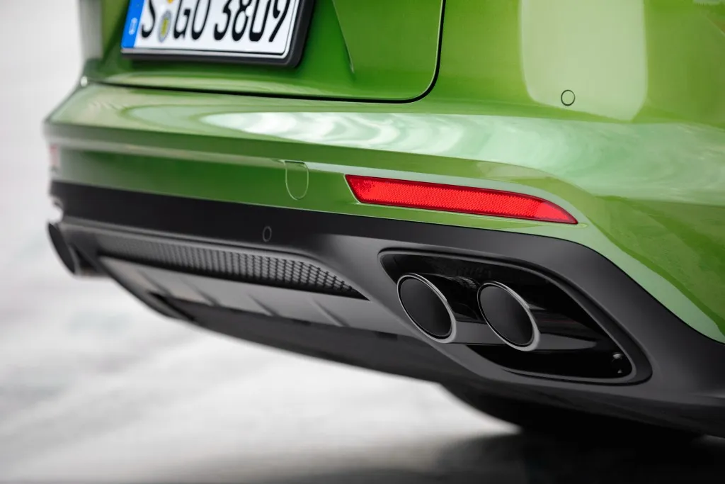Porsche Panamera GTS Sport Turismo (971)