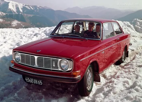 Volvo 142