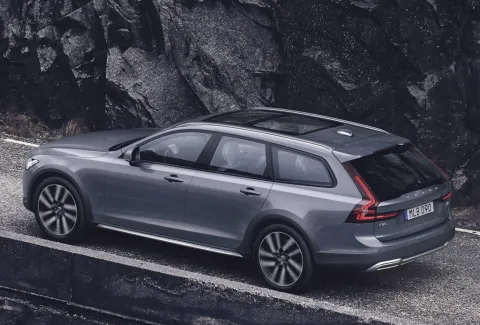 Volvo V90 Cross Country